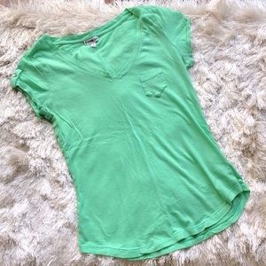 Express V-Neck Pocketed Tee (S)